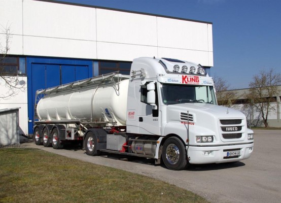 Mit Teilen aus Australien wird der Iveco Stralis zum Strator