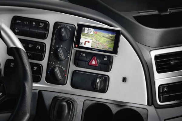 Neues Lkw-Navi für Mercedes Actros, Axor und Atego 