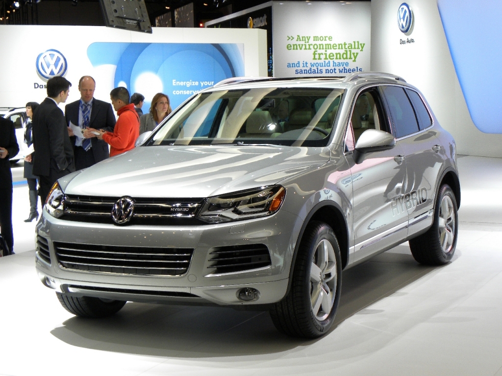 New York Auto Show: Porsche und Volkswagen endlich mit Hybrid