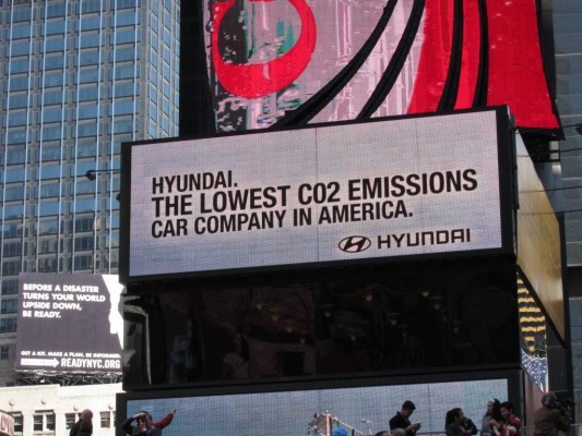 New York Motors Show 2010: Hyundai trumpft mit marktreifem Hybrid auf