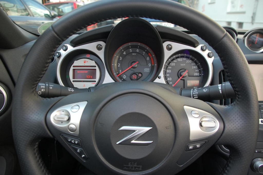 Nissan 370Z Roadster: Leidenschaftlicher Japaner