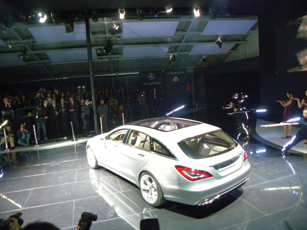 Peking 2010: Mercedes-Benz präsentiert coupéhafte Kombi-Studie