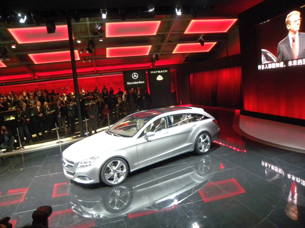 Peking 2010: Mercedes-Benz präsentiert coupéhafte Kombi-Studie