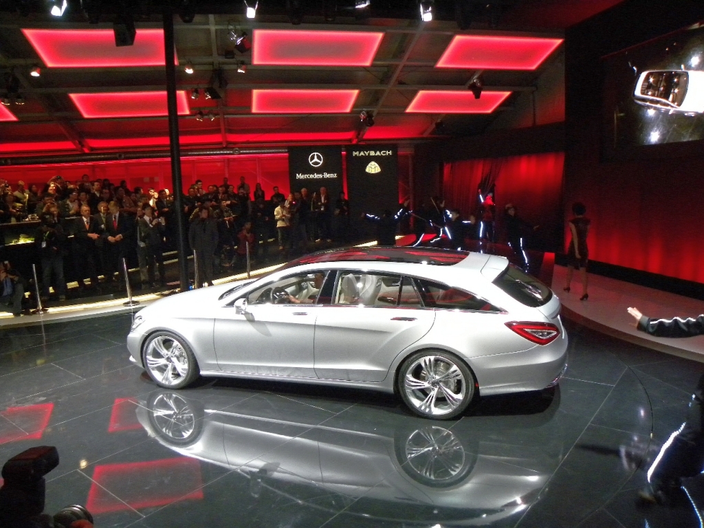 Peking 2010: Mercedes-Benz präsentiert coupéhafte Kombi-Studie