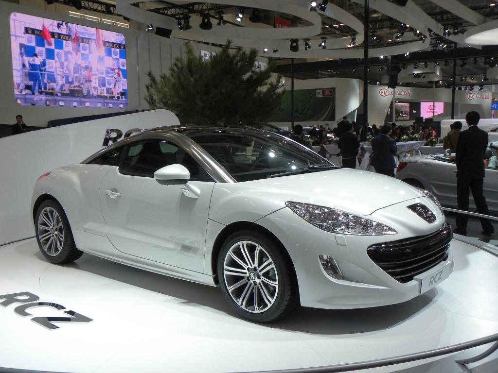Peugeot RCZ.