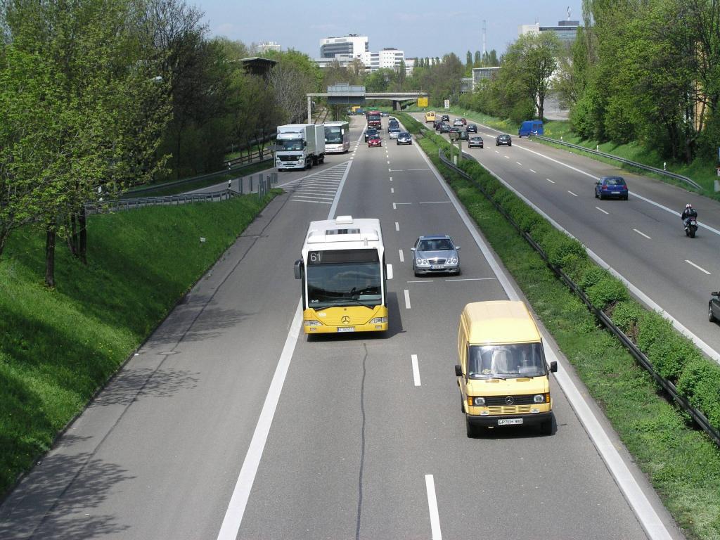 Pkw-Absatz im März höher als in 2008