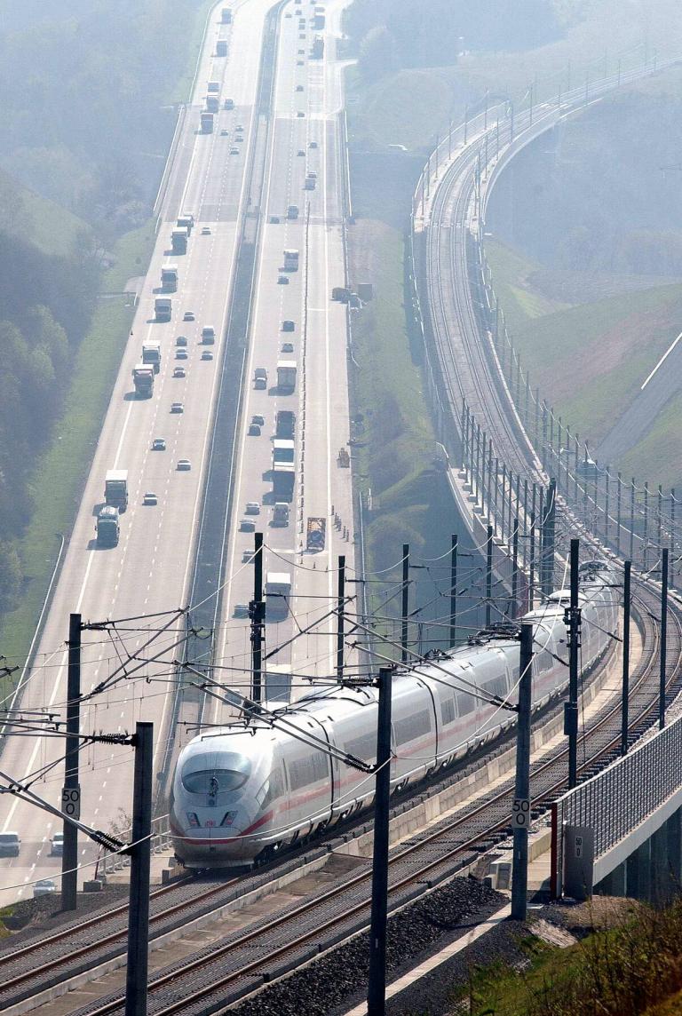 Ramsauer gibt Startschuss für neue Bahnbrücke über den Inn