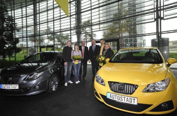 Seat Kunden können Neuwagen in der Autostadt in Wolfsburg abholen
