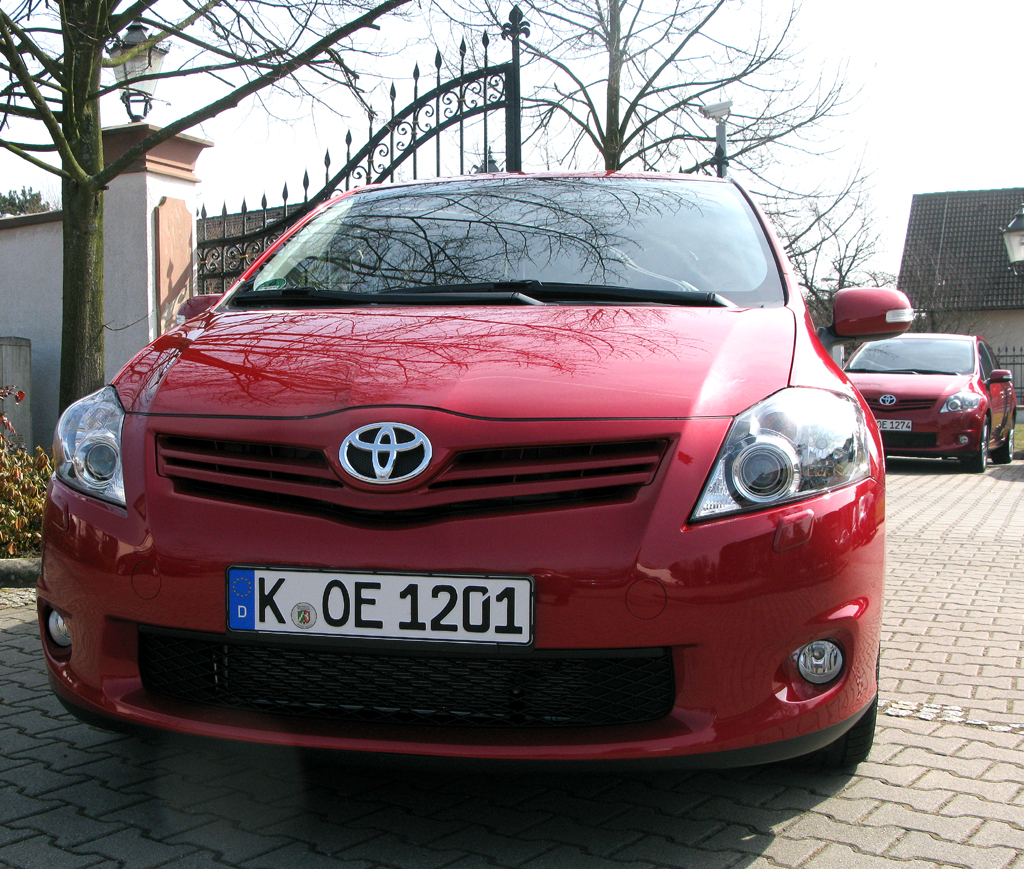 Toyota Auris: Frontansicht. 