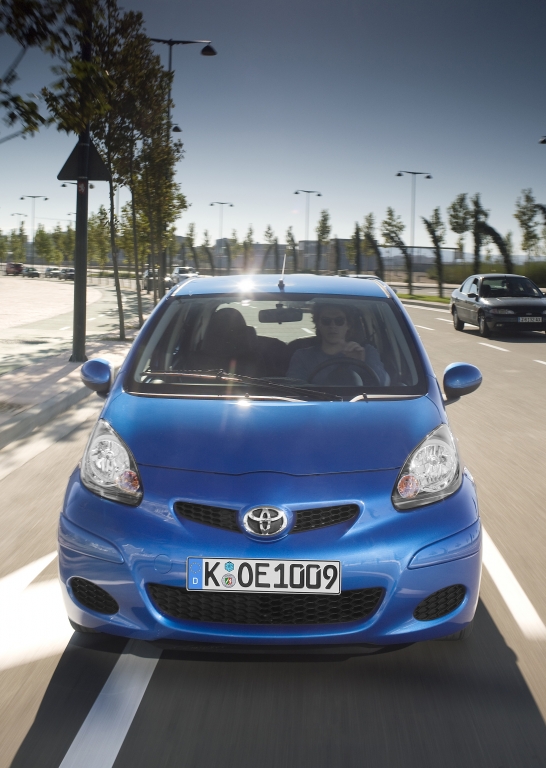 Toyota Aygo Cool Red: Auf Blau folgt Rot