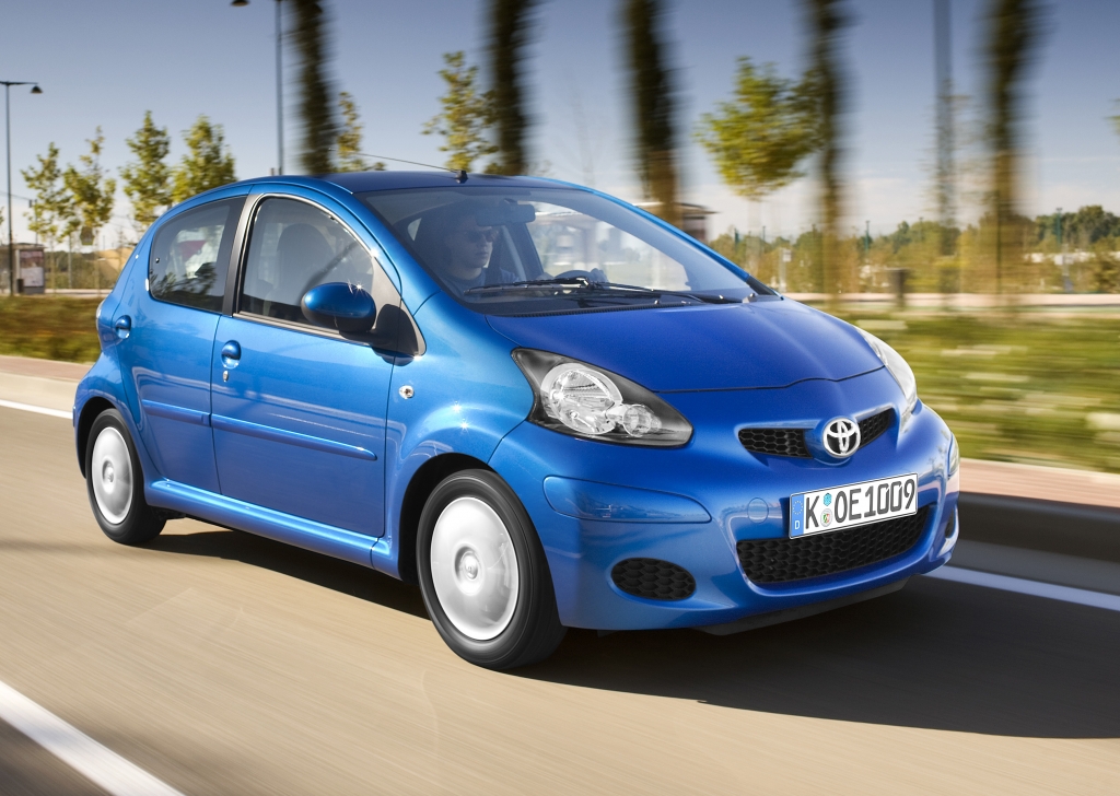 Toyota Aygo Cool Red: Auf Blau folgt Rot