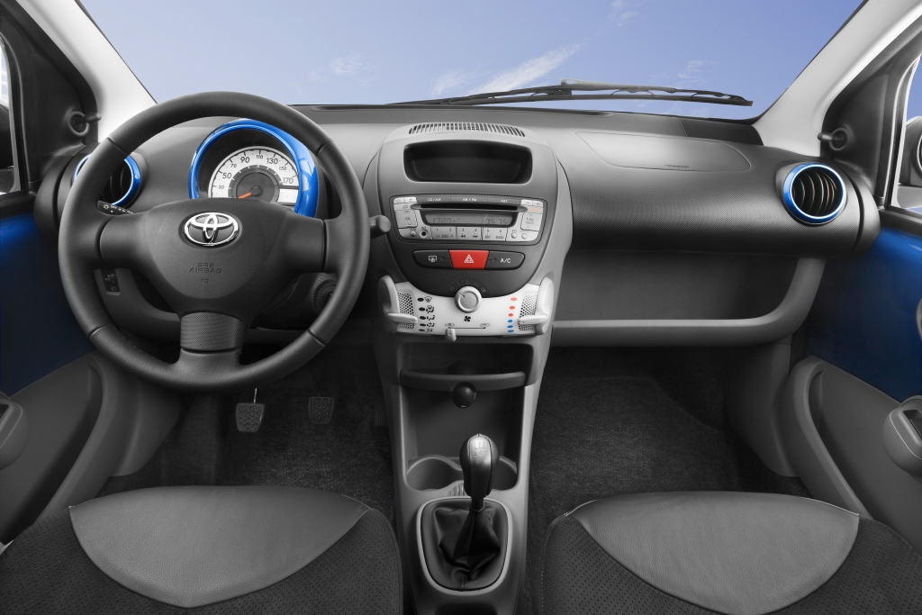 Toyota Aygo Cool Red: Auf Blau folgt Rot