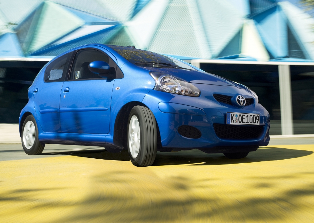 Toyota Aygo Cool Red: Auf Blau folgt Rot