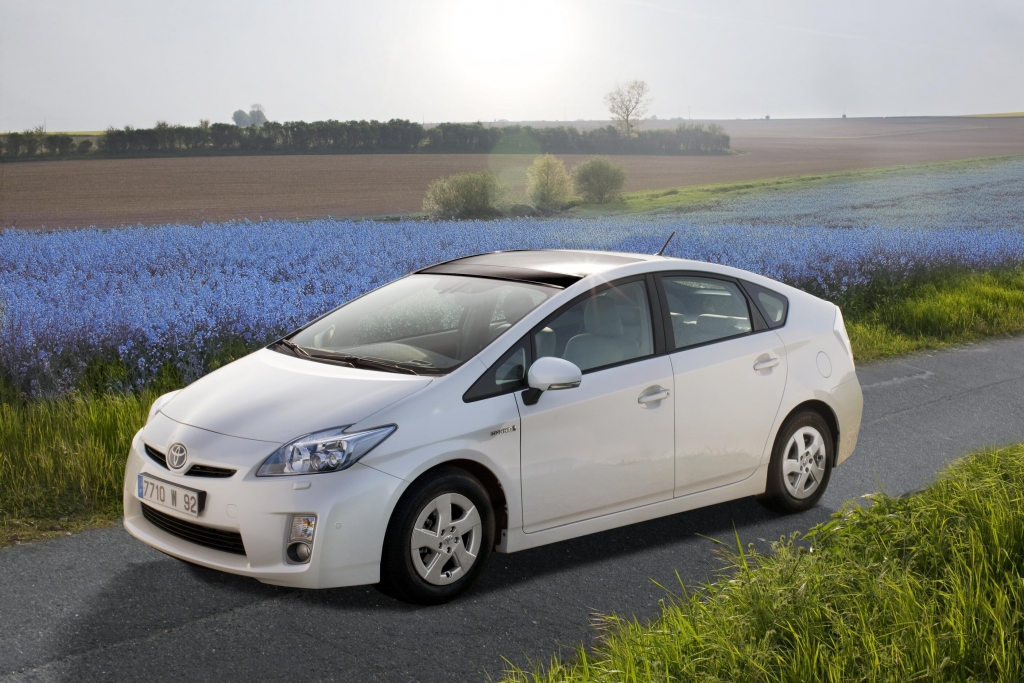 Toyota Prius Plug-in Hybrid: Leise in die Zukunft 