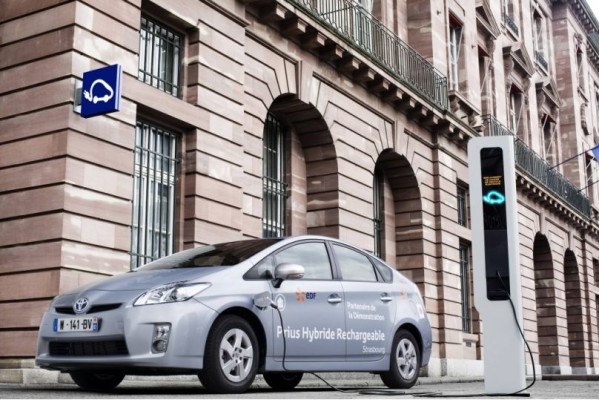 Toyota Prius: Plug-in Hybrid-Testphase gestartet 