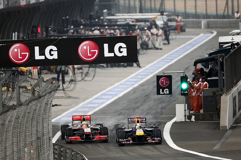 Vettel kritisiert Hamilton-Aktion : Dachte er w&uuml;rde mir die Reifen aufschlitzen