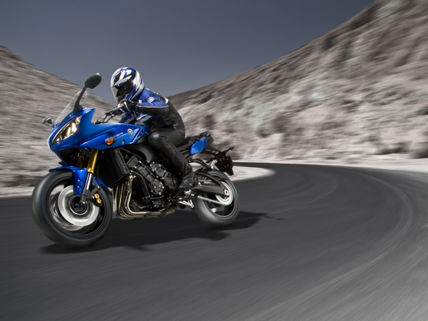 Yamaha FZ 8 und Fazer 8: Neue Mitte 