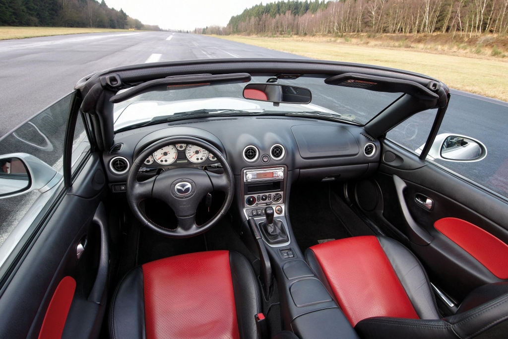  Mazda feiert mit Sondermodellen 