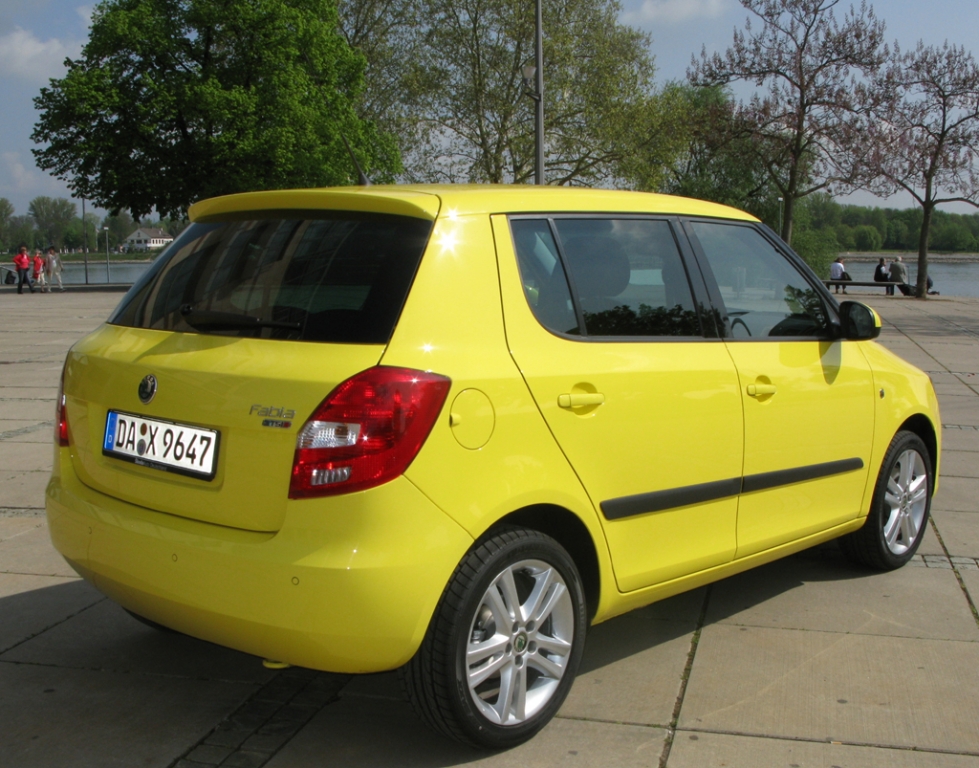 Škoda Fabia: Heck-/Seitenansicht.