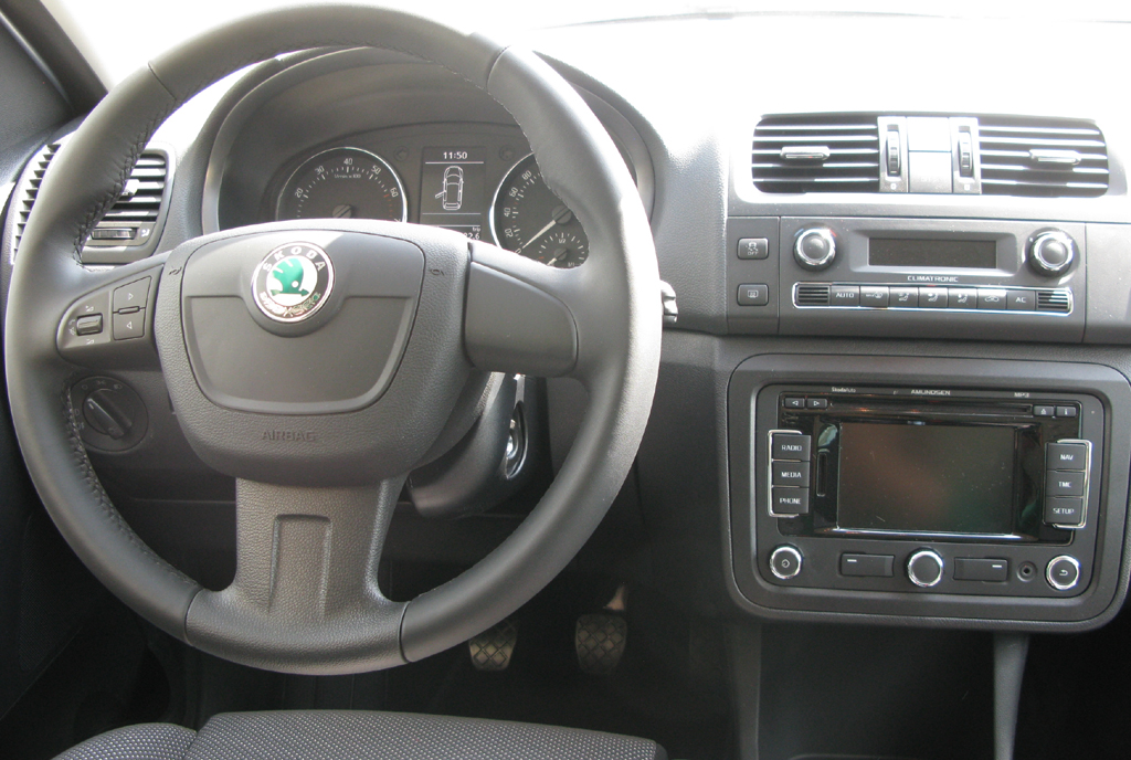 Škoda Roomster: Blick ins Cockpit.