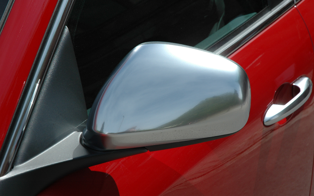 Alfa Giulietta: Außenspiegel in Aluminium-Optik. 