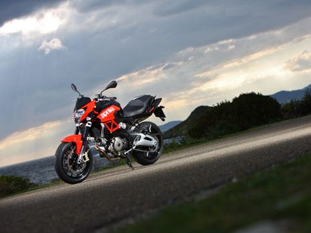 Aprilia Shiver: Sanfte Überarbeitung der aggressiven Mittelklasse 