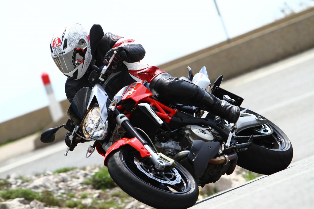 Aprilia Shiver: Sanfte Überarbeitung der aggressiven Mittelklasse 
