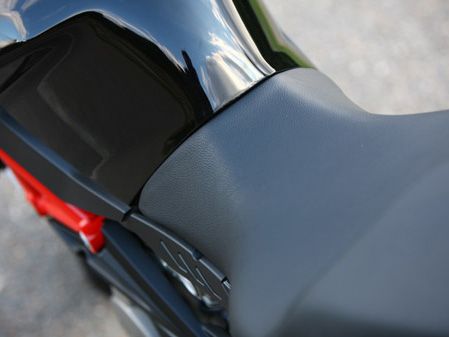 Aprilia Shiver: Sanfte Überarbeitung der aggressiven Mittelklasse 