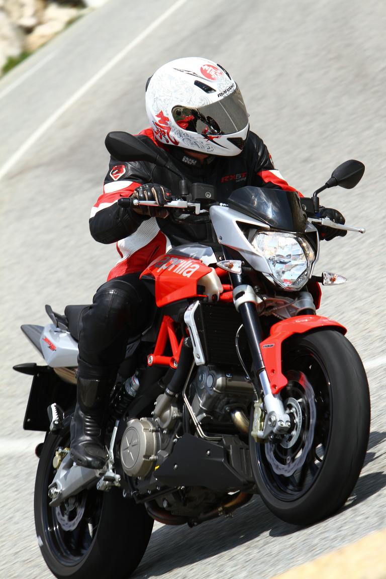 Aprilia Shiver: Sanfte Überarbeitung der aggressiven Mittelklasse 