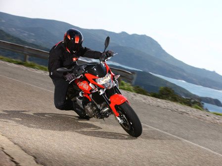 Aprilia Shiver: Sanfte Überarbeitung der aggressiven Mittelklasse 
