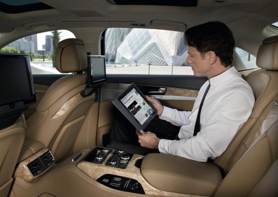 Audi A8: WLAN-Hotspot auf Rädern