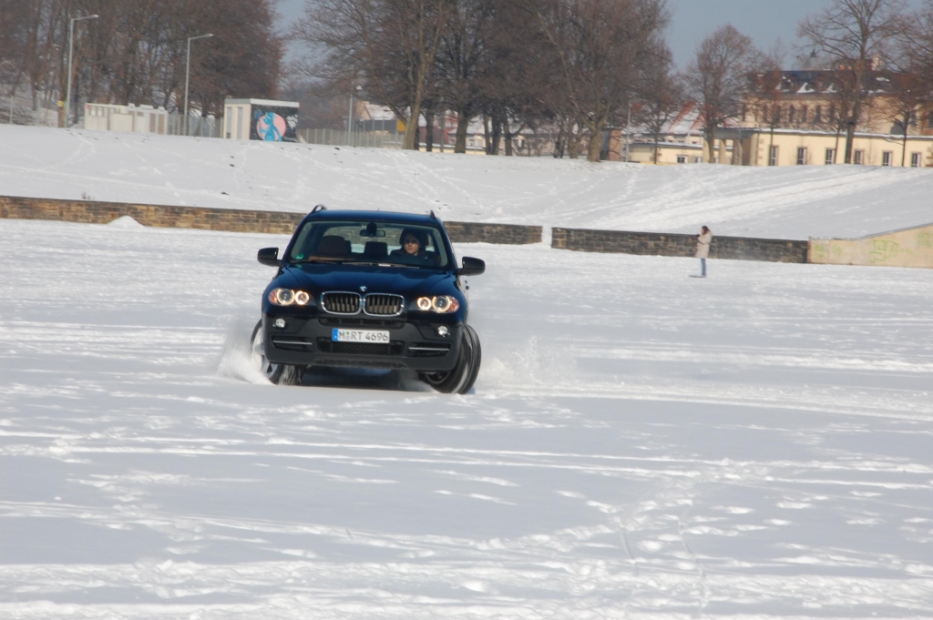 Ausfahrt BMW X5 xDrive30d: Bayerische Offroad-Eleganz