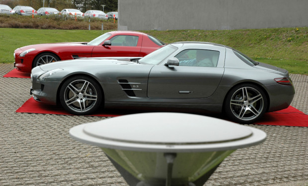 Bei Dänen gibt's Highend nun auch für SLS-AMG von Mercedes auf die Ohren