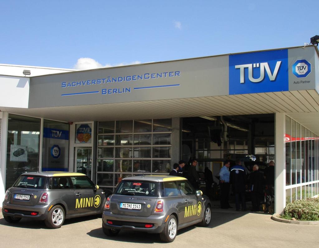 Berlin: MINI E besteht erste Hauptuntersuchung beim TÜV Süd