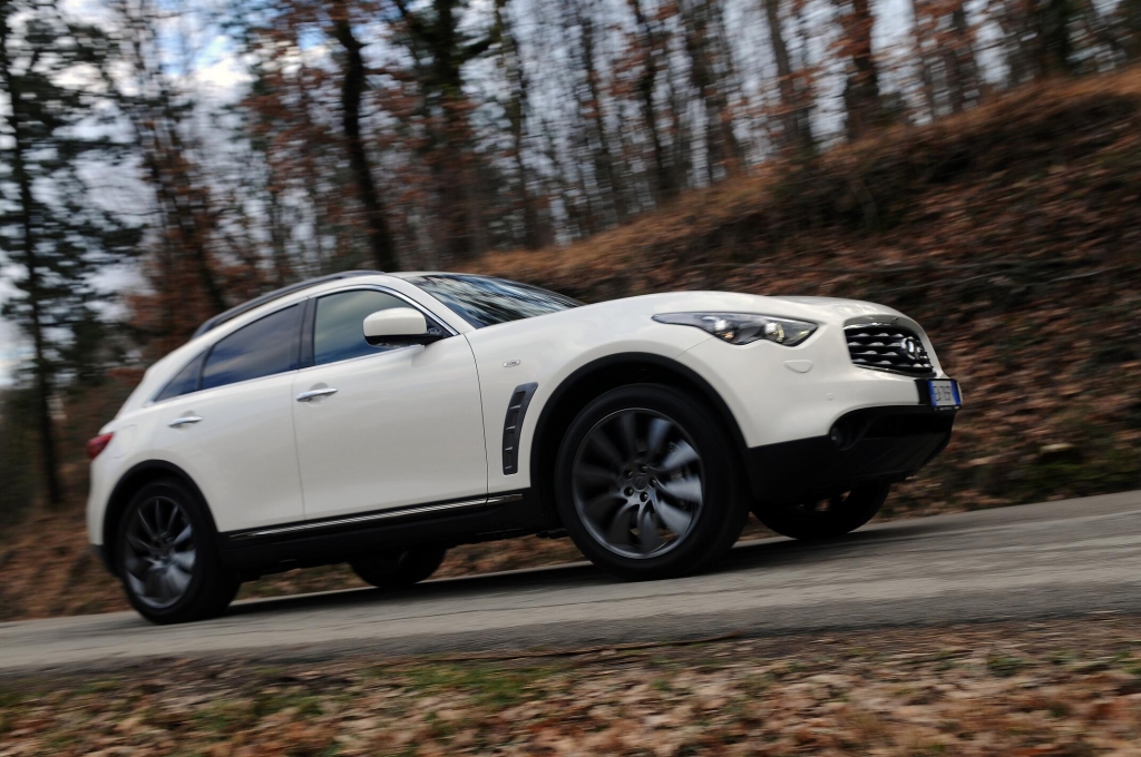 Crossover FX – weltweit erster Infiniti mit Dieselmotor