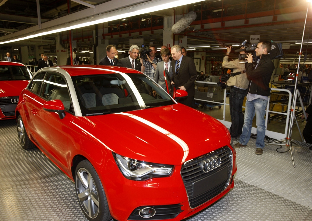 Das Produktionsband des A1 rollt. 