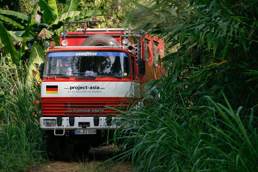 Deutsches Feuerwehrauto erreicht Singapur 