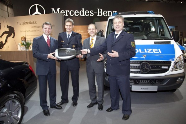 Die Polizei bestellt über 1200 Mercedes-Benz Sprinter