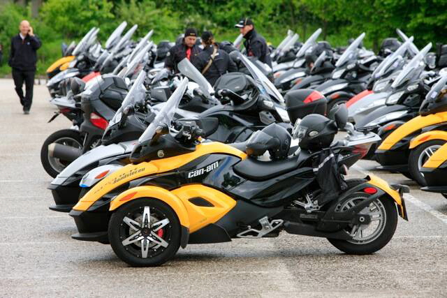 Die europäischen Fans des Spyder Roadster trafen sich