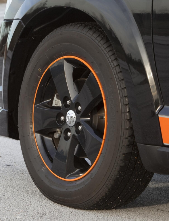Dodge Journey SR: Gegen Langeweile des Alltäglichen