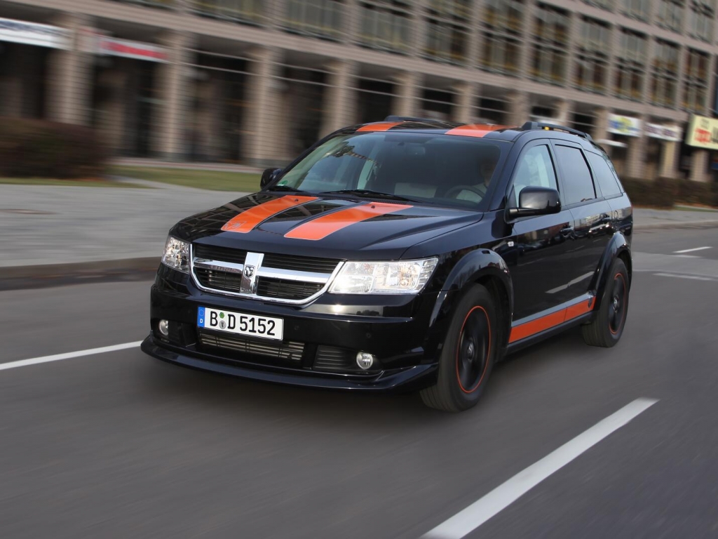 Dodge Journey SR: Gegen Langeweile des Alltäglichen