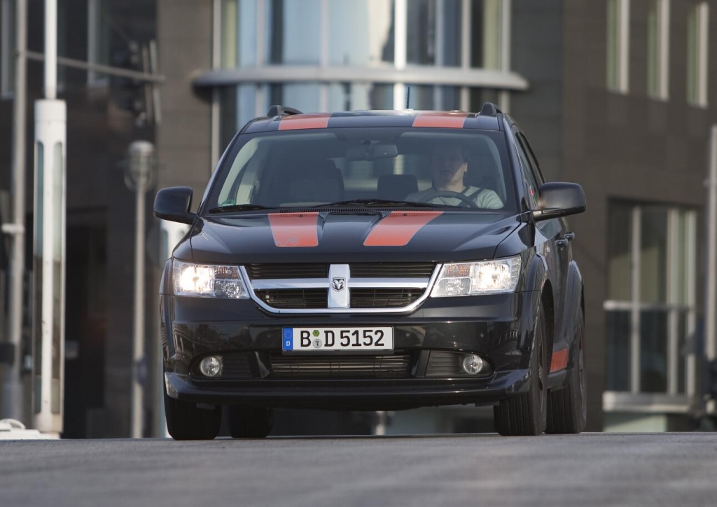 Dodge Journey SR: Gegen Langeweile des Alltäglichen