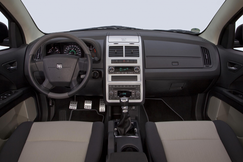 Dodge Journey SR: Gegen Langeweile des Alltäglichen