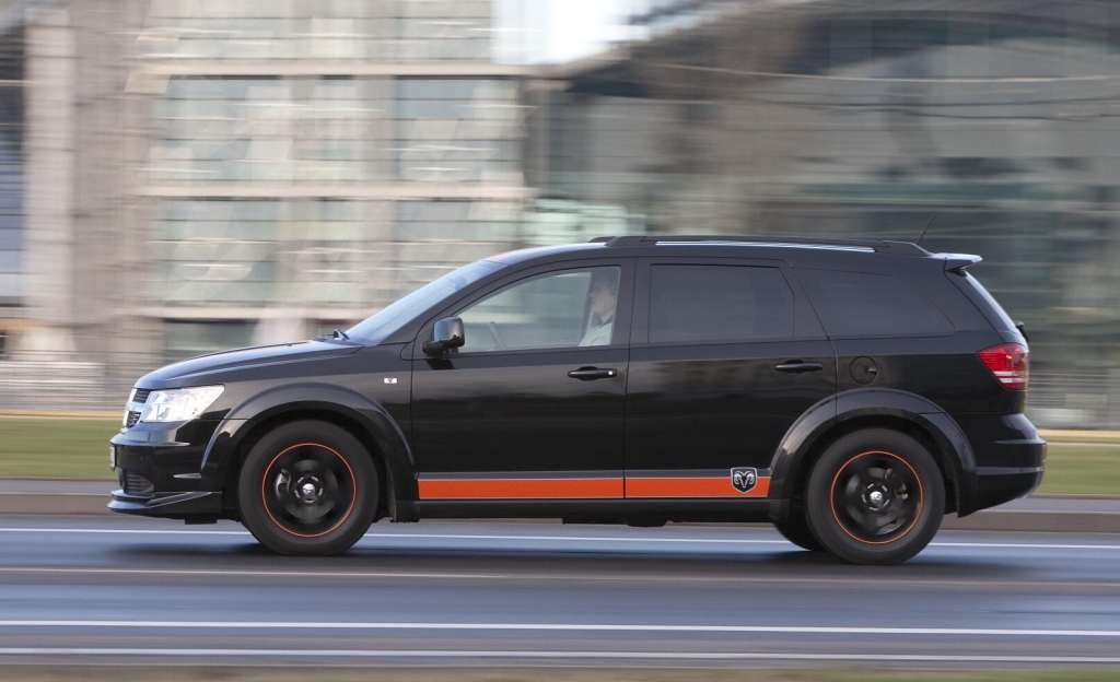 Dodge Journey SR: Gegen Langeweile des Alltäglichen