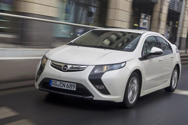 Elektroauto: Kampf um mehr Reichweite 