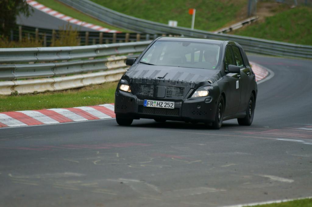 Erlkönige auf der Nordschleife: Mercedes-Benz B-Klasse?