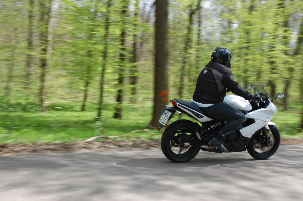 Fahrbericht Kawasaki ER-6f ABS: Allrounder für Einsteiger und Könner