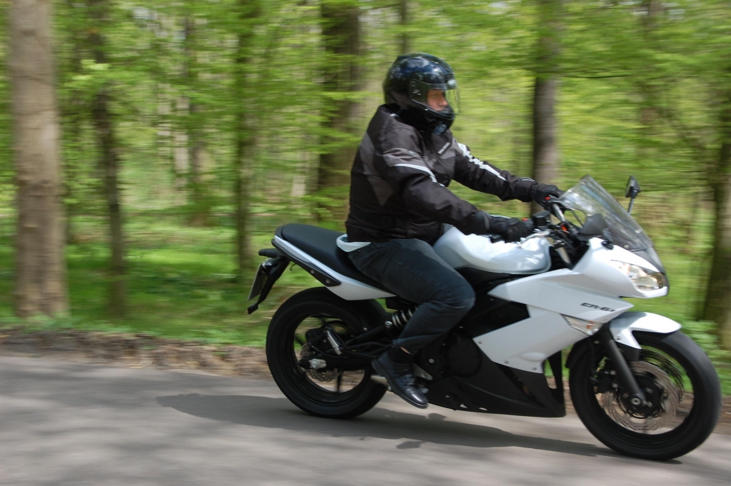 Fahrbericht Kawasaki ER-6f ABS: Allrounder für Einsteiger und Könner