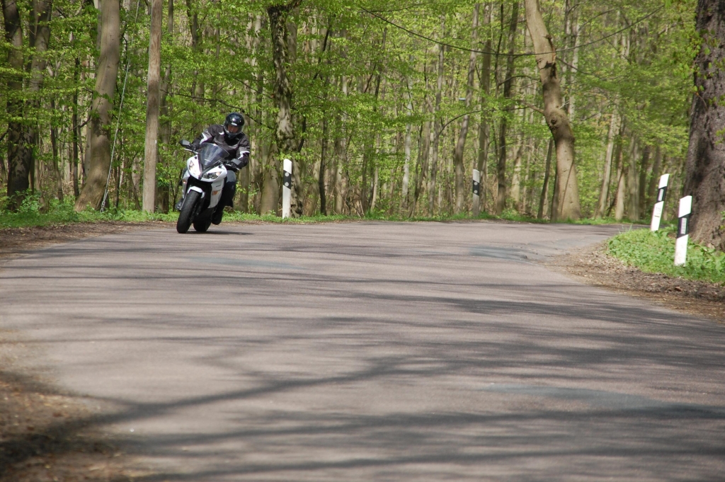 Fahrbericht Kawasaki ER-6f ABS: Allrounder für Einsteiger und Könner