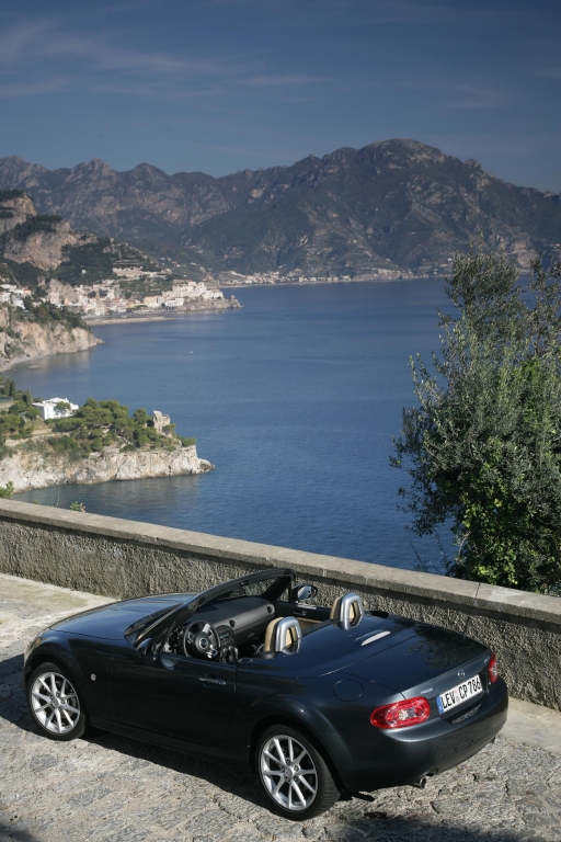 Fahrbericht Mazda MX-5 Roadster Coupé: Freizeitvergnügen